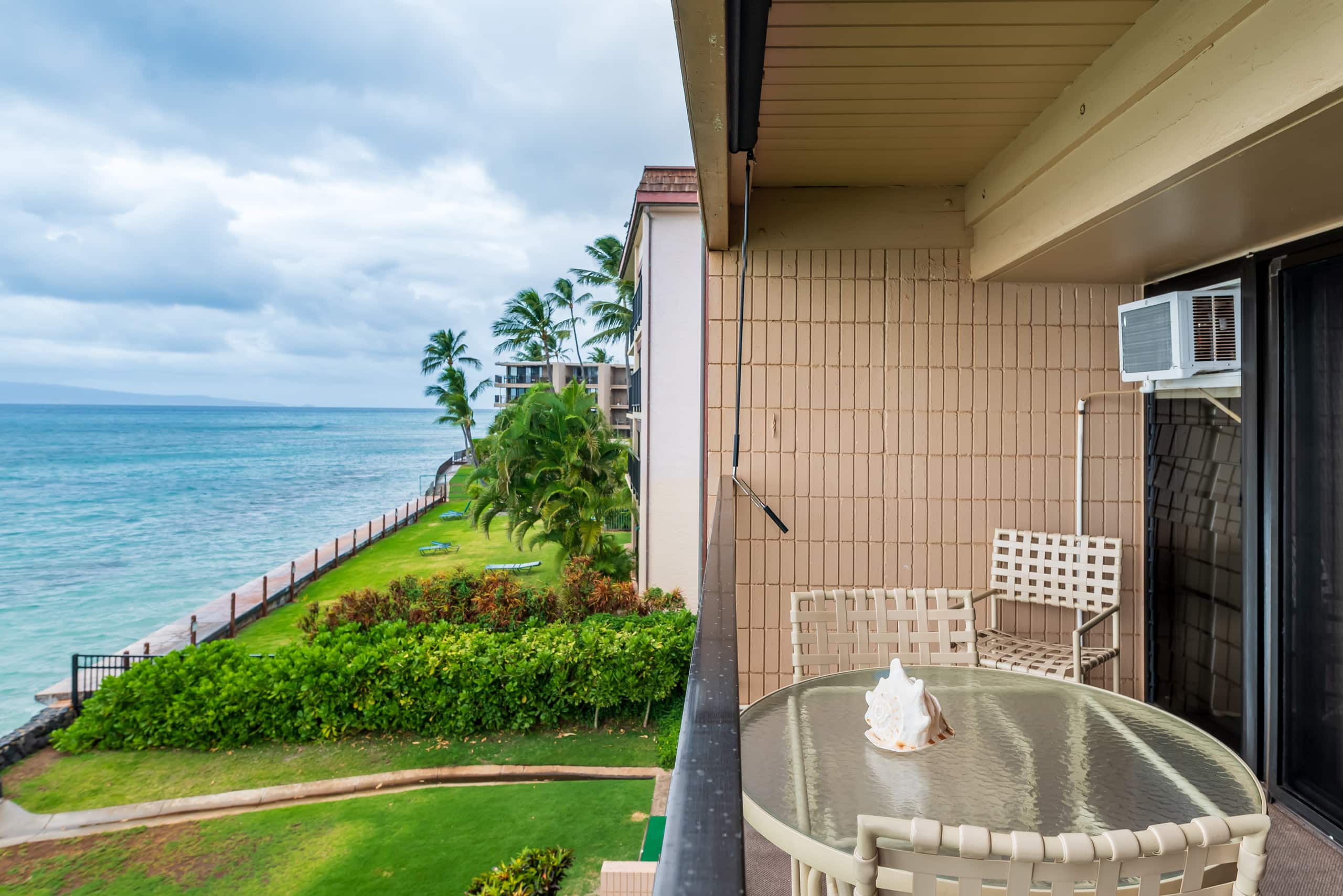 Condo in Lahaina · ★4.78 · 1 bedroom · 1 bed · 1 bath - Image 44