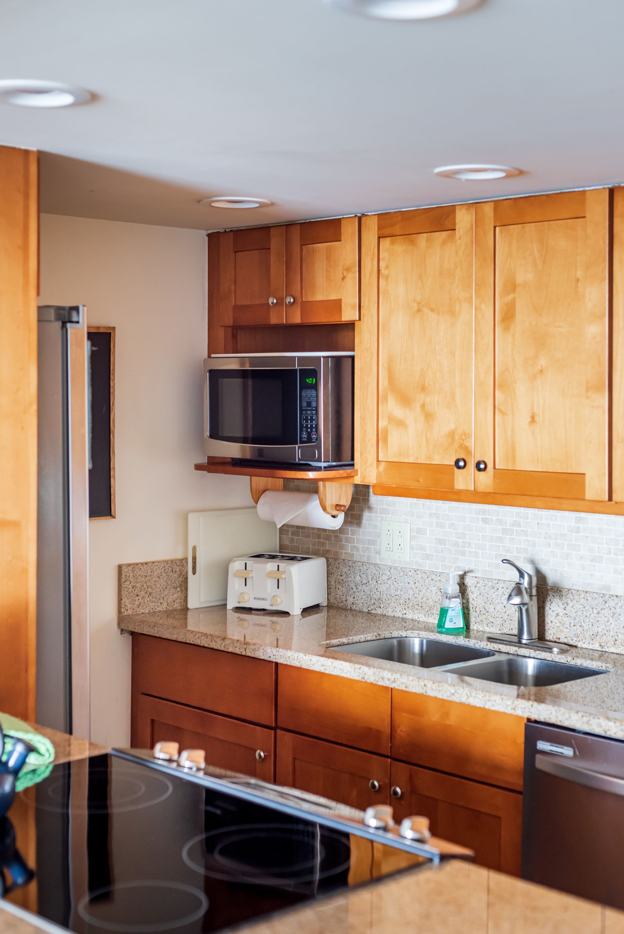 Condo in Lahaina · ★4.78 · 1 bedroom · 1 bed · 1 bath - Image 14
