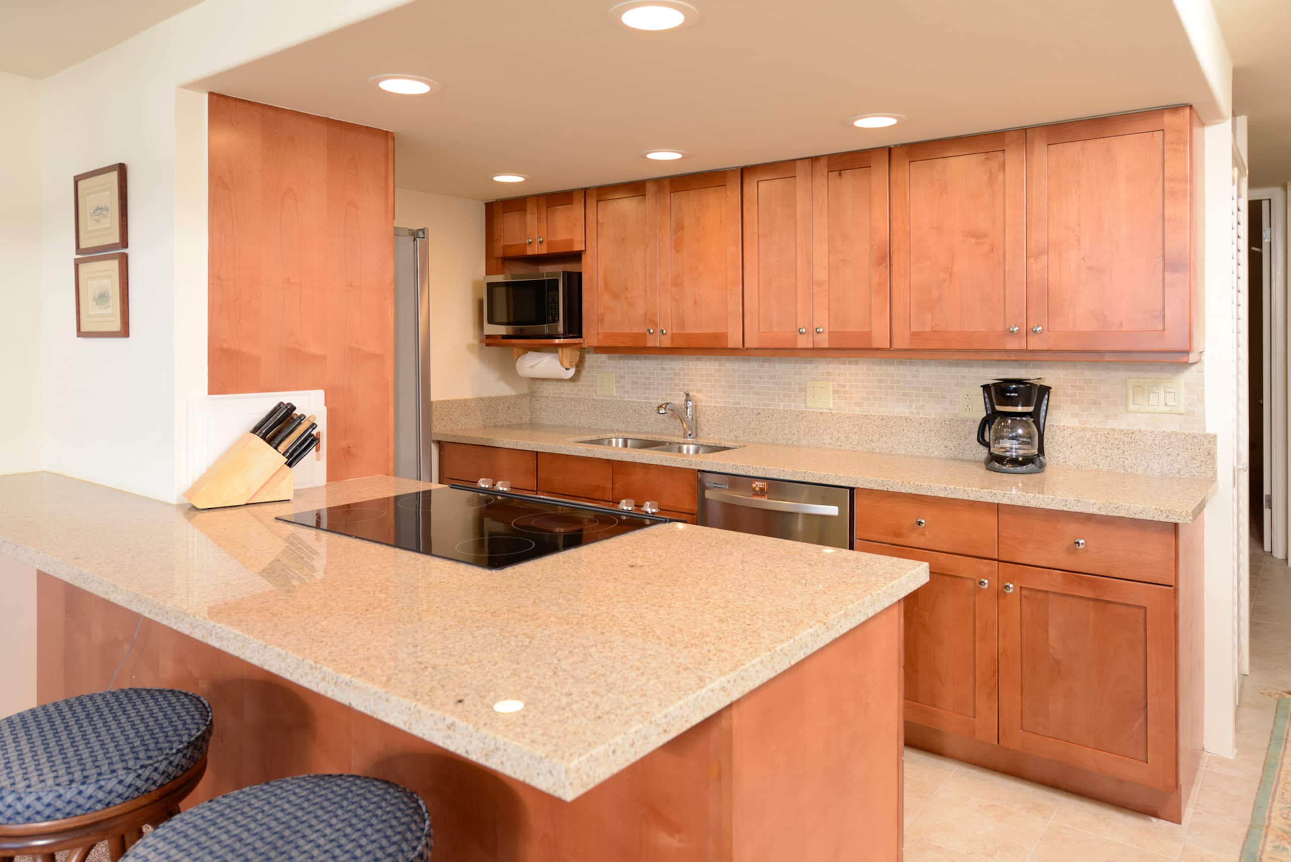Condo in Lahaina · ★4.78 · 1 bedroom · 1 bed · 1 bath - Image 13