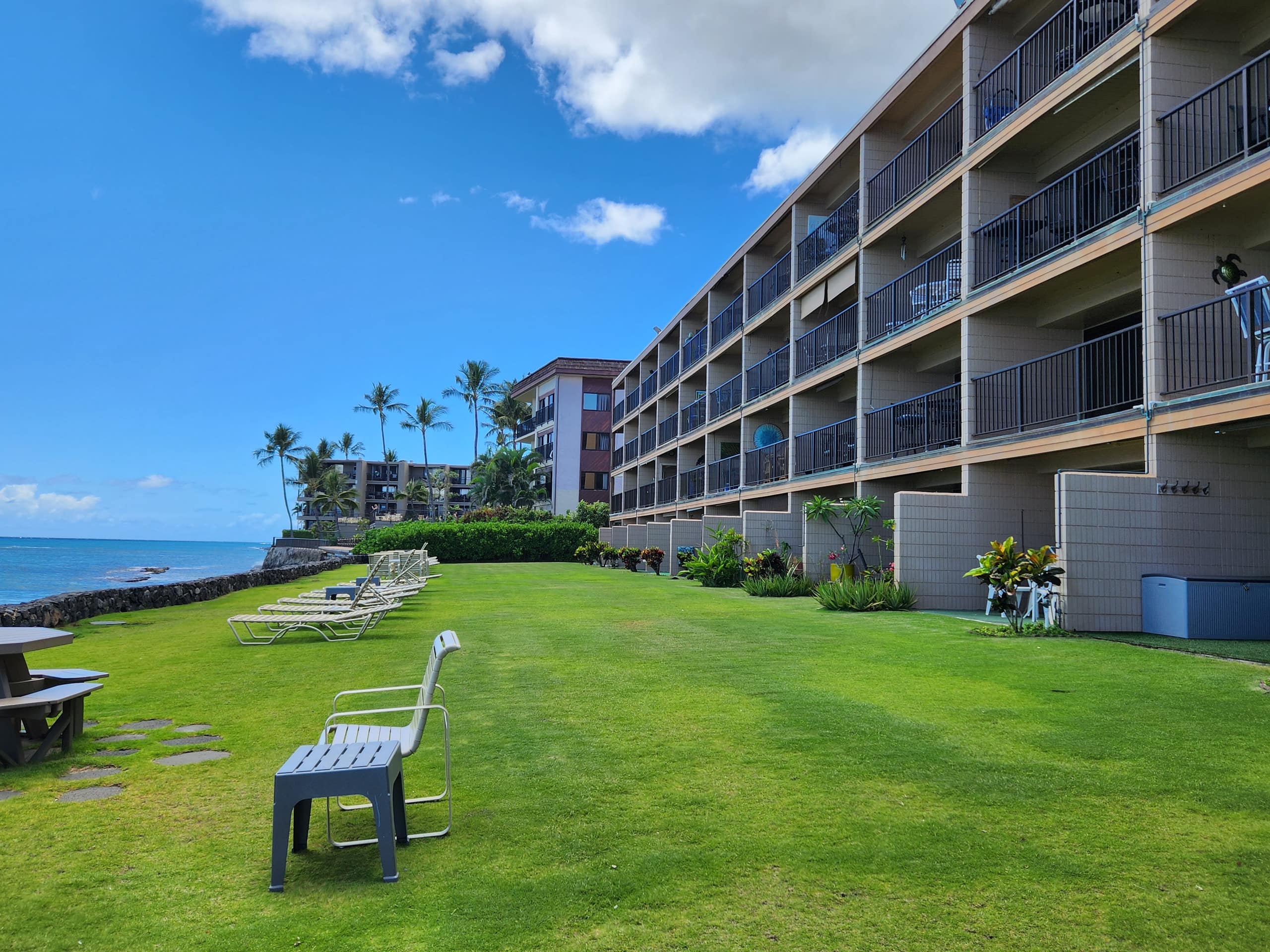 Condo in Lahaina · ★4.78 · 1 bedroom · 1 bed · 1 bath - Image 32