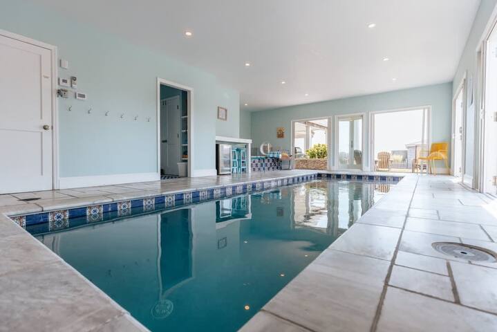 Beach Haven by STAY Newport gallery image 3