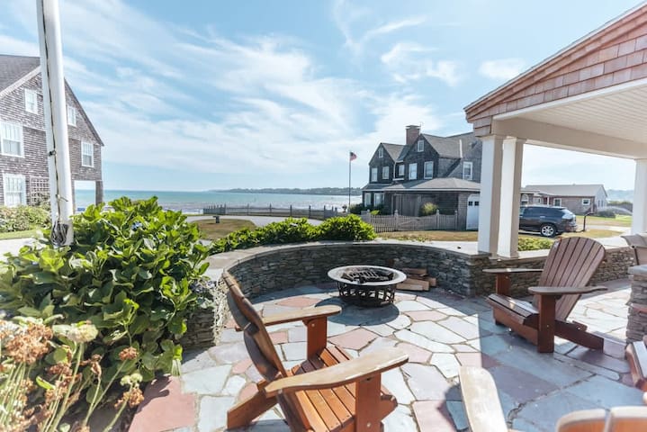 Beach Haven by STAY Newport gallery image 4