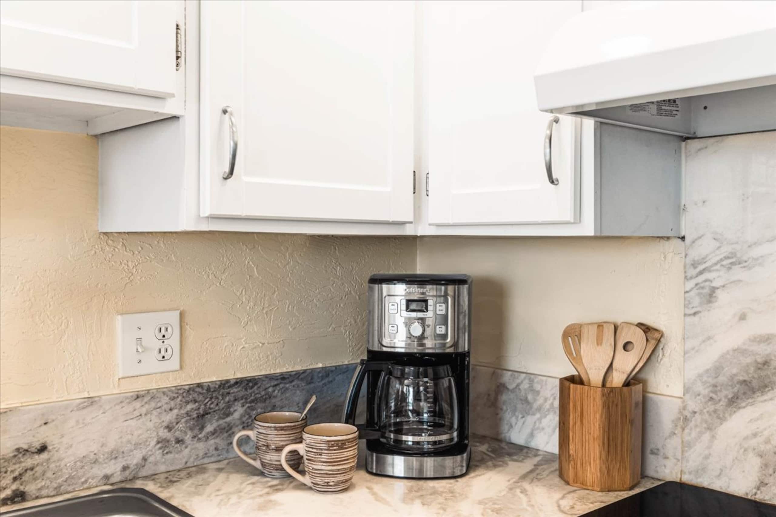Condo in Lahaina · ★4.75 · 1 bedroom · 2 beds · 1 private bath - Image 18