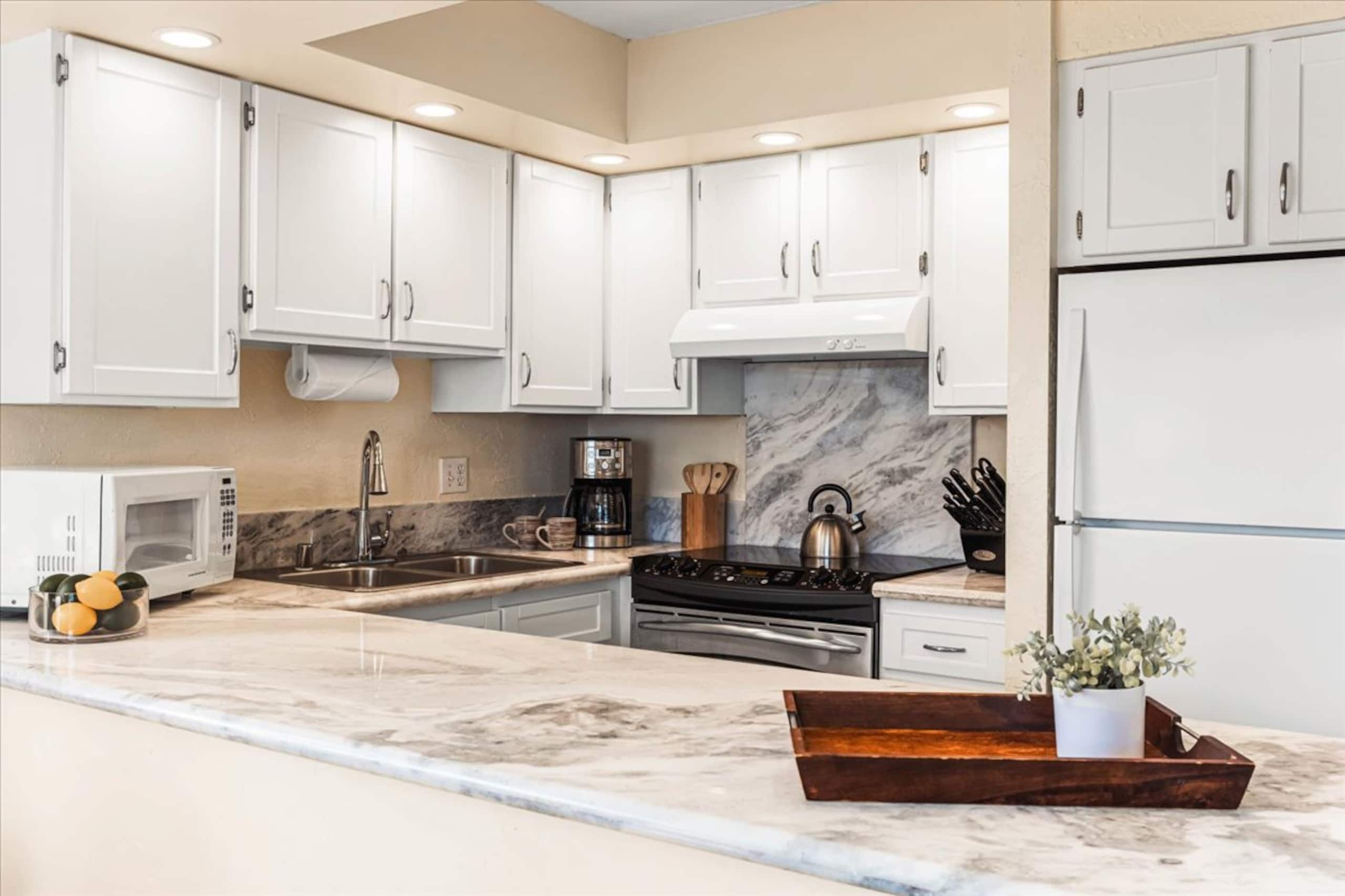 Condo in Lahaina · ★4.75 · 1 bedroom · 2 beds · 1 private bath - Image 13