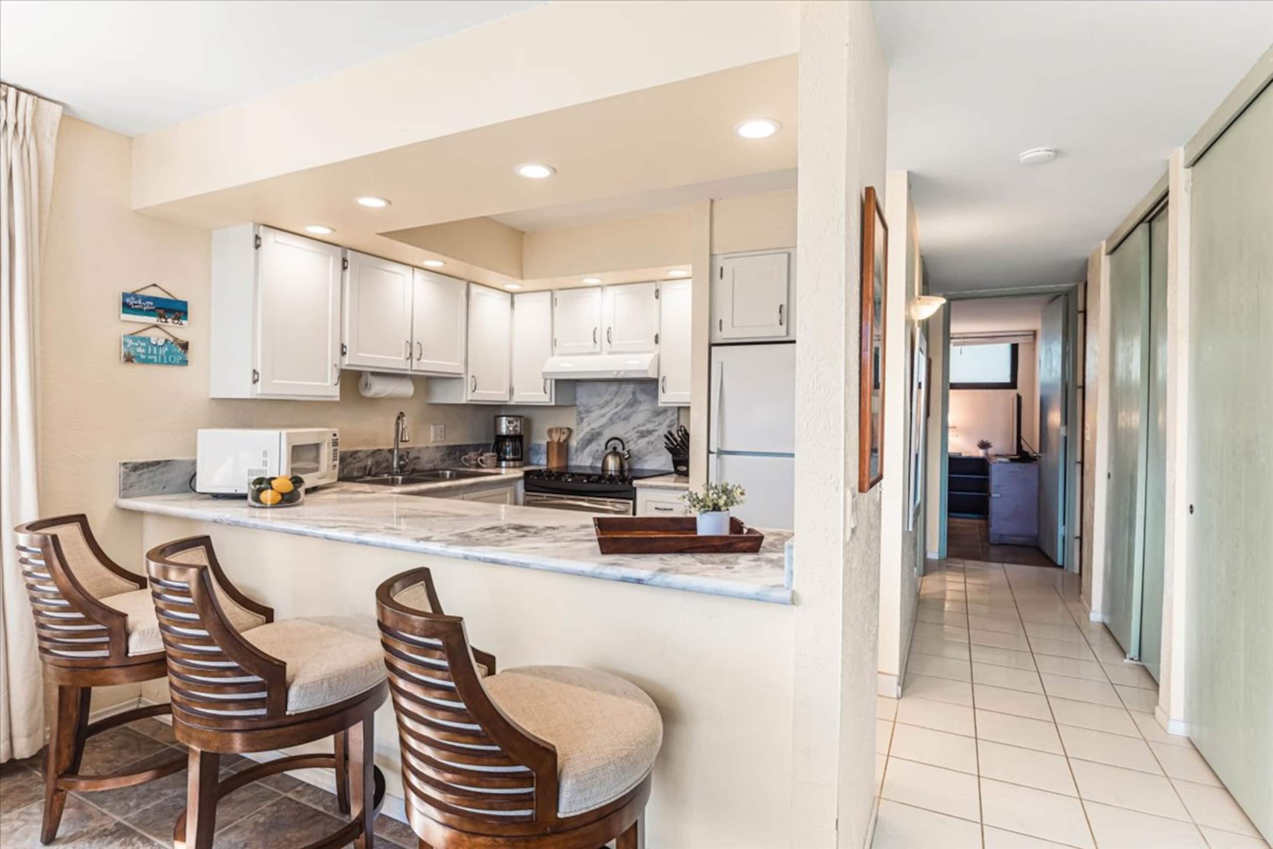 Condo in Lahaina · ★4.75 · 1 bedroom · 2 beds · 1 private bath - Image 10