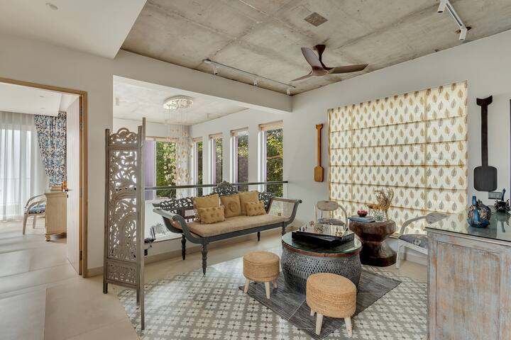Living room image 10