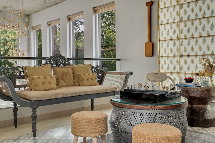Living room image 11