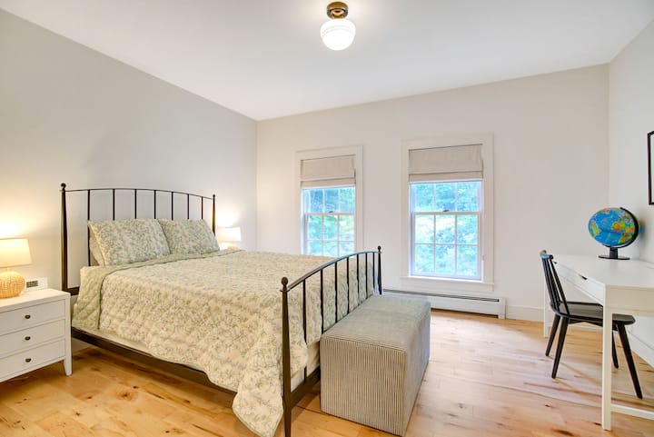 მე-2 სტუმრის საძინებელი