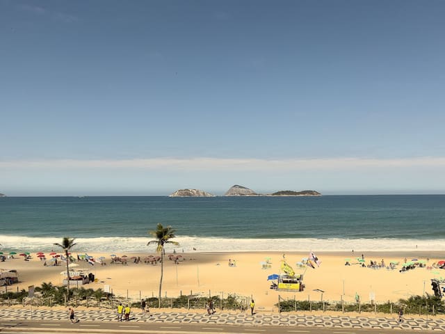 The Sea View You Dreamed Most and The Glamour of Ipanema in this 4 Bdr Y1-008