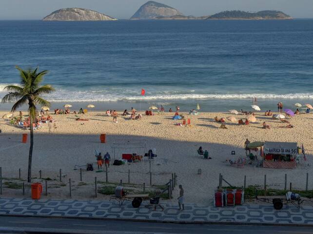 The Sea View You Dreamed Most and The Glamour of Ipanema in this 4 Bdr Y1-008 gallery image 2