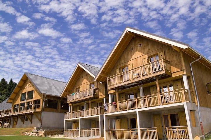 ÉVasion Alpine | Duplex 2 Chambres • 6 Personnes - Les Deserts