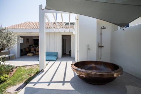 Top Airbnb: Modern single-storey house completely renovated à Seignosse