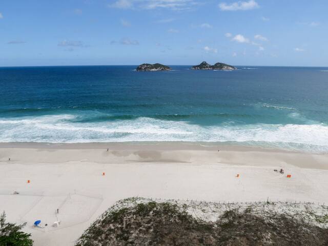 Apart Hotel & Fantastic Beach View 2-BDR – B1-002 gallery image 2