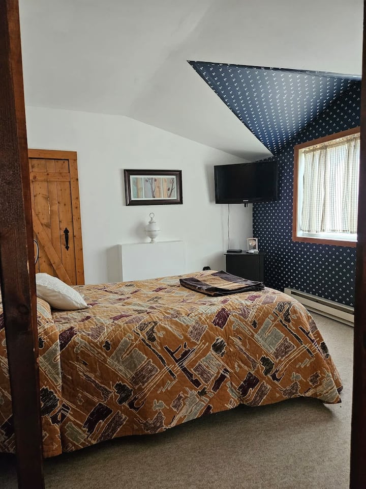 Საძინებელი ზემოთ