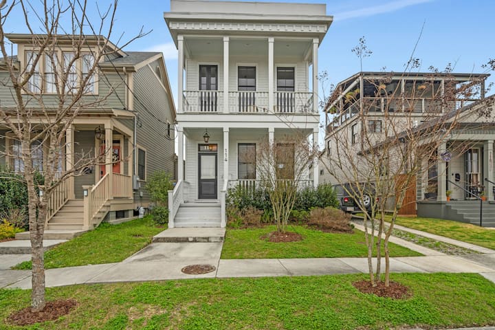 Family Perfect Point Home | Luxury at its Best