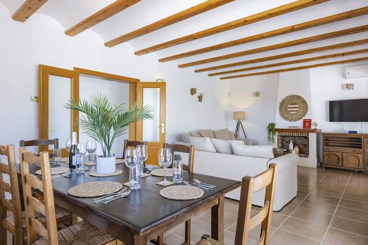 Entire home with 3 bedrooms in Jávea - Casa de los Sueños - Panoramic Paradise