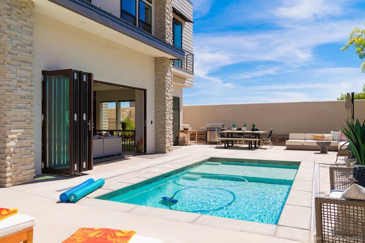 New Modern Home | Private Pool & Rooftop - Utah