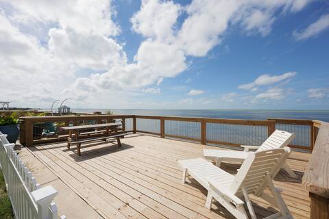 SEA-VISTA | 2BD Waterfront Kid & Pet Friendly Home