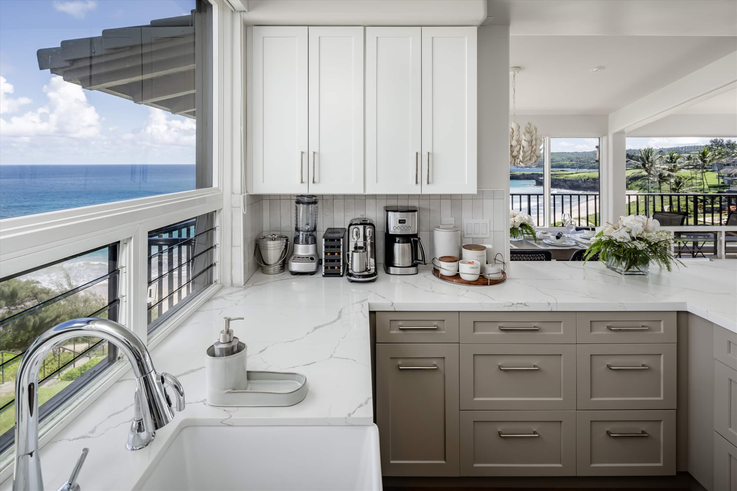 Villa in Lahaina · ★4.92 · 2 bedrooms · 2 beds · 3 baths - Image 17