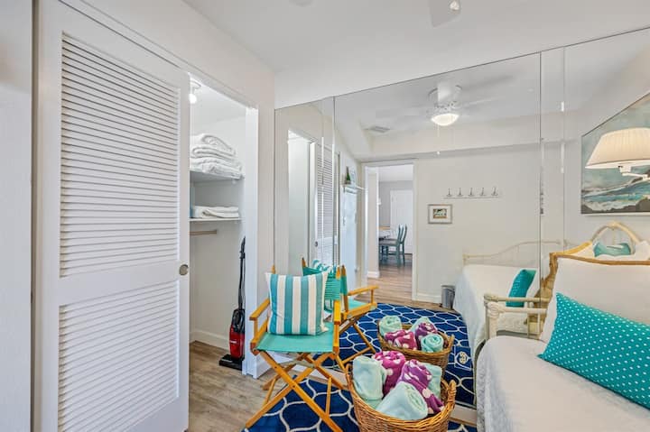 ที่เก็บของในตู้เสื้อผ้า