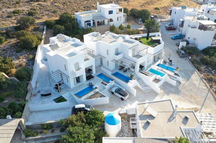 White Villas Paros – Up to 12 guests gallery image 3
