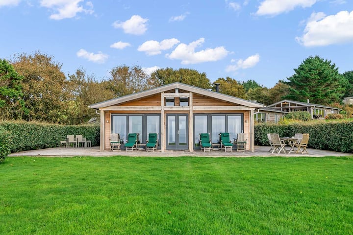 House 39: Luxury Home With Bay Views & Log Burner - Polperro