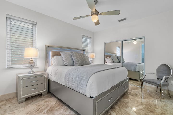 Суперголямо двойно легло със самостоятелна баня