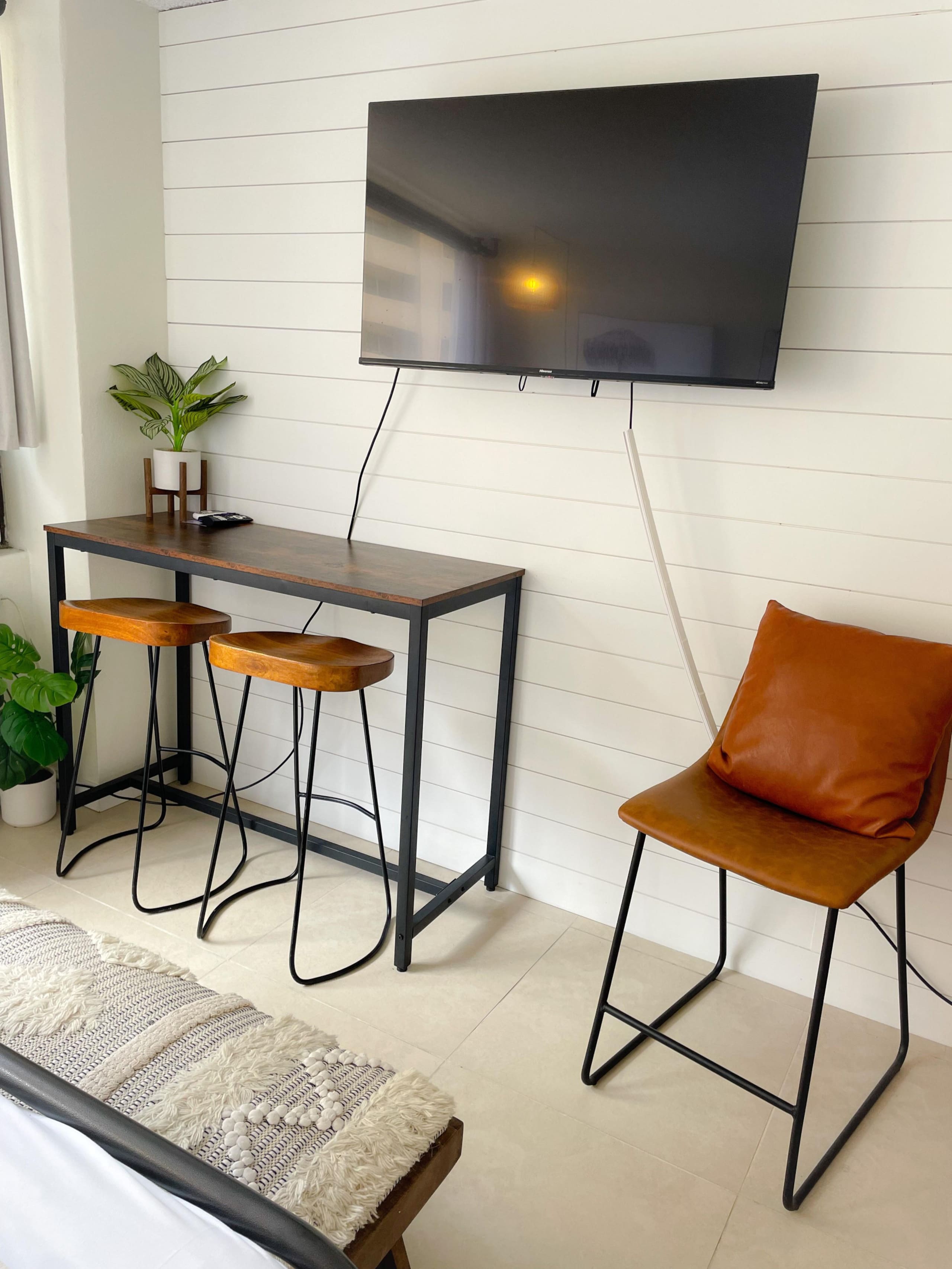 Condo in Honolulu · ★4.67 · Studio · 1 bed · 1 private bath - Image 11