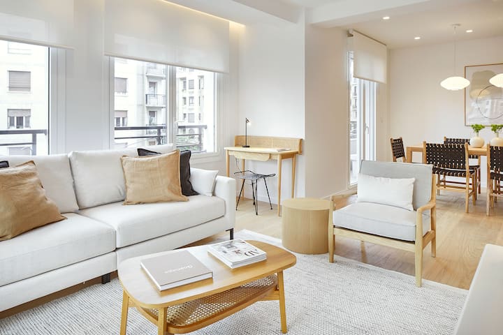 Xirimiri by FeelFreeRentals gallery image 2