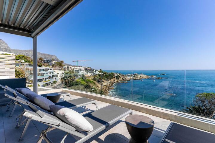 Barley Beach Luxury Penthouse – Camps Bay gallery image 2