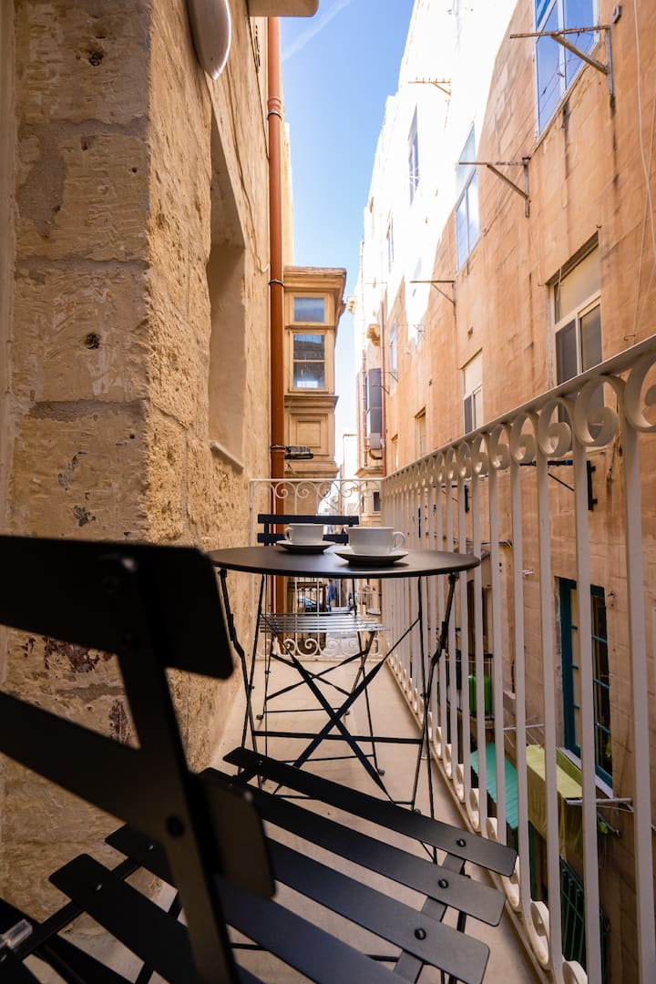 Cozy Maltese Loft Apartment - Valeta