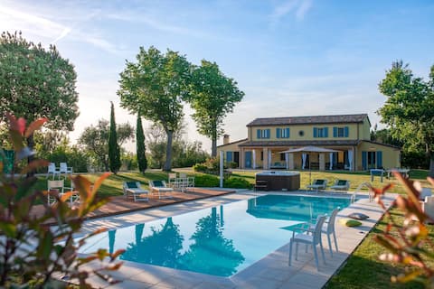 Villa Elettra 12&2 by Marche Holiday Villas