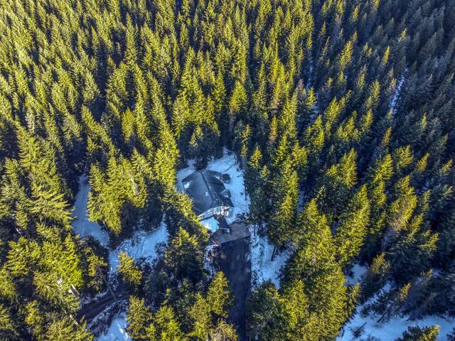 MT HOOD VACATION RENTALS managed Airbnb listing 3