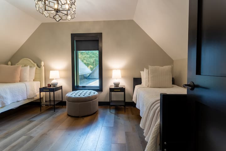 Habitación para huéspedes n.º 4 | 2 camas individuales | Nivel superior