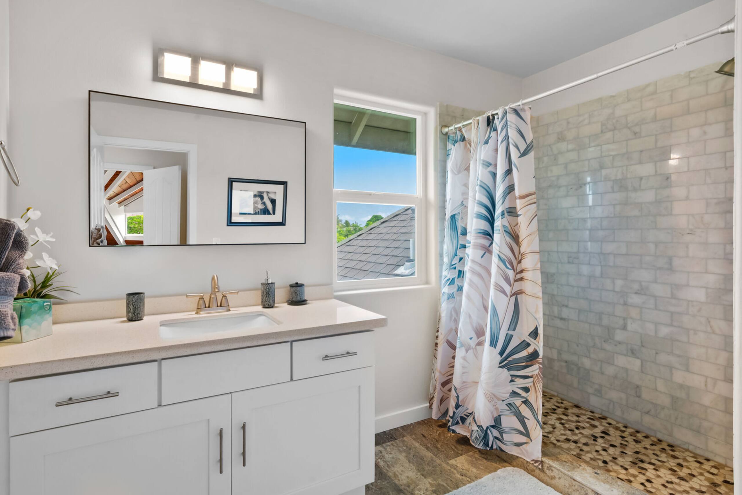 Home in Princeville · ★4.87 · 4 bedrooms · 5 beds · 3 baths - Image 30
