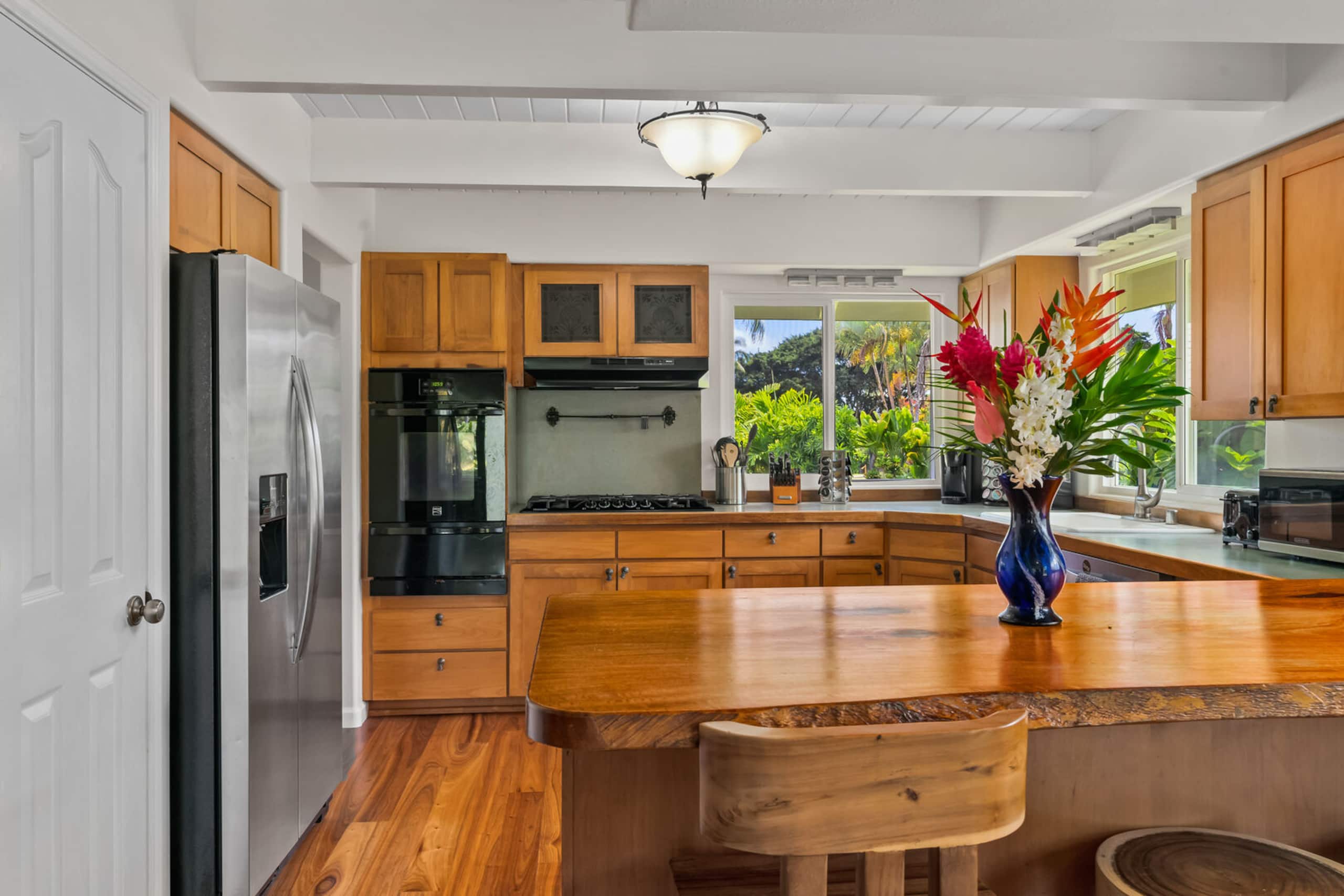 Home in Princeville · ★4.87 · 4 bedrooms · 5 beds · 3 baths - Image 9