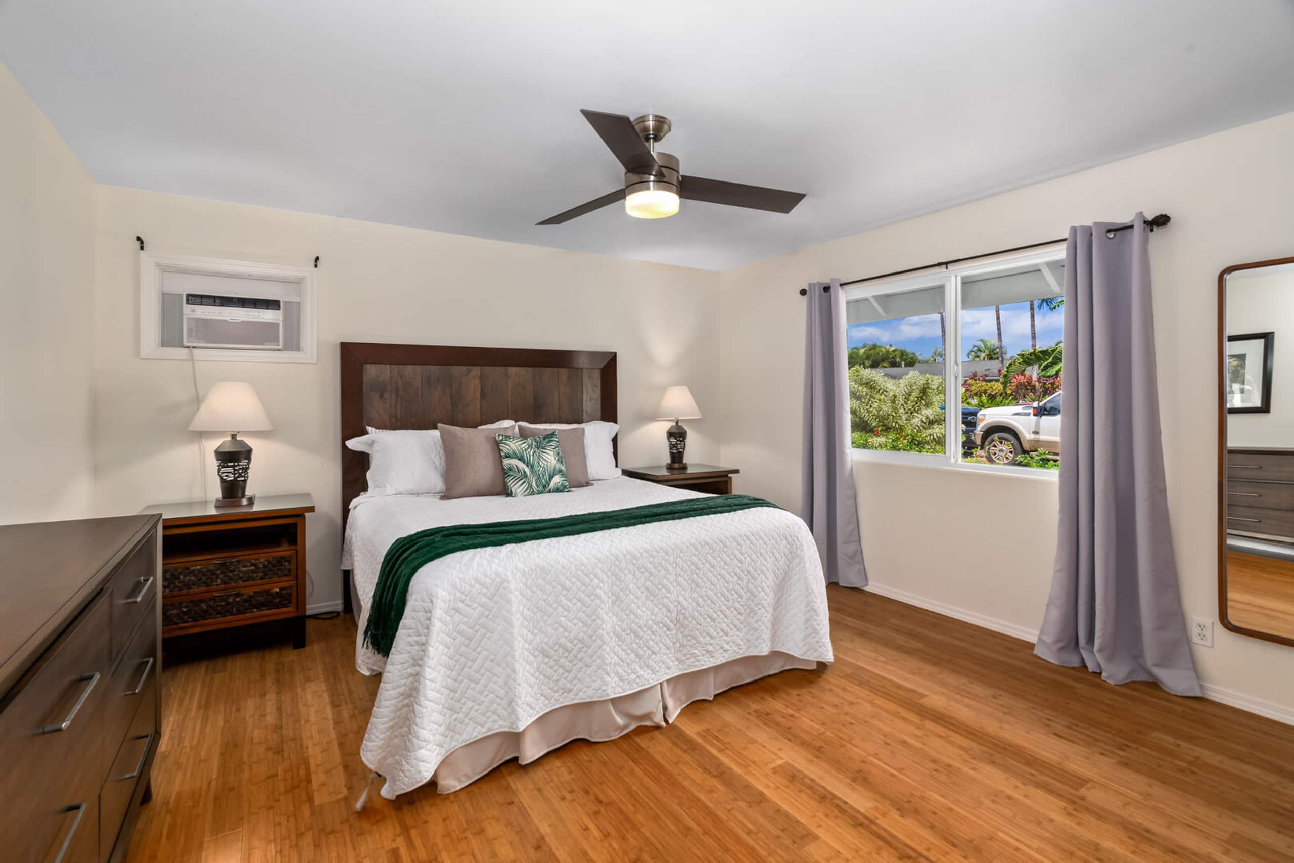 Home in Princeville · ★4.87 · 4 bedrooms · 5 beds · 3 baths - Image 13
