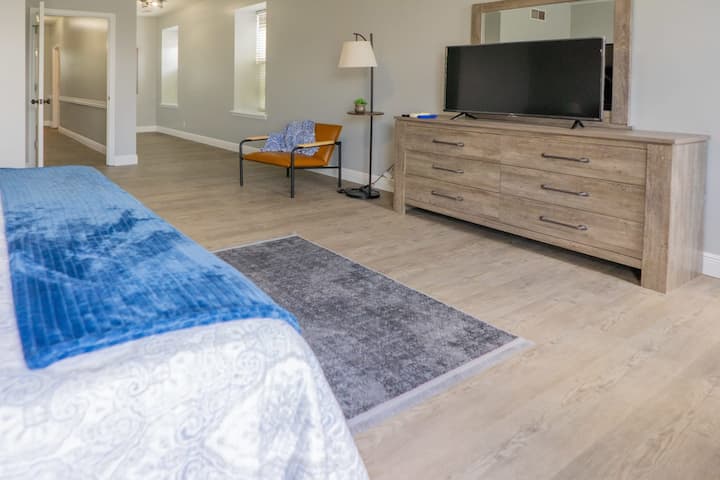 Დაიჭირეთ თქვენი საყვარელი სატელევიზიო შოუები ამ SmartTV-ზე