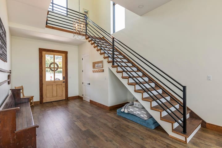 Julie With Big Fish Rentals managed Airbnb listing 1