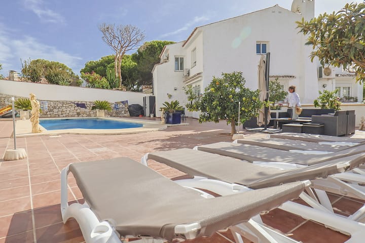 La Casa Blanca -Holiday House With Private Swimmin - La Cala de Mijas