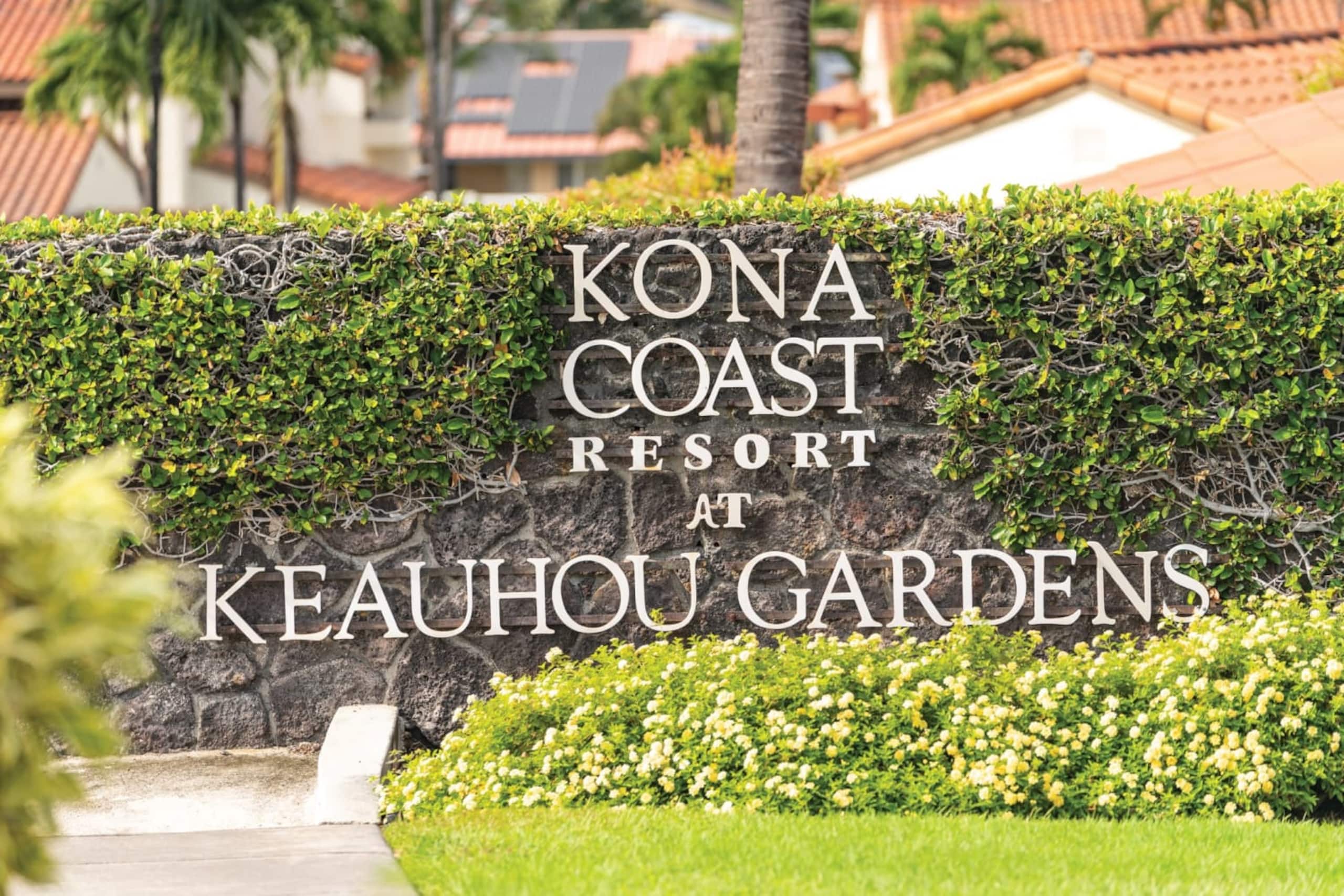 Condo in Kailua-Kona · ★5.0 · 2 bedrooms · 4 beds · 1 private bath - Image 23