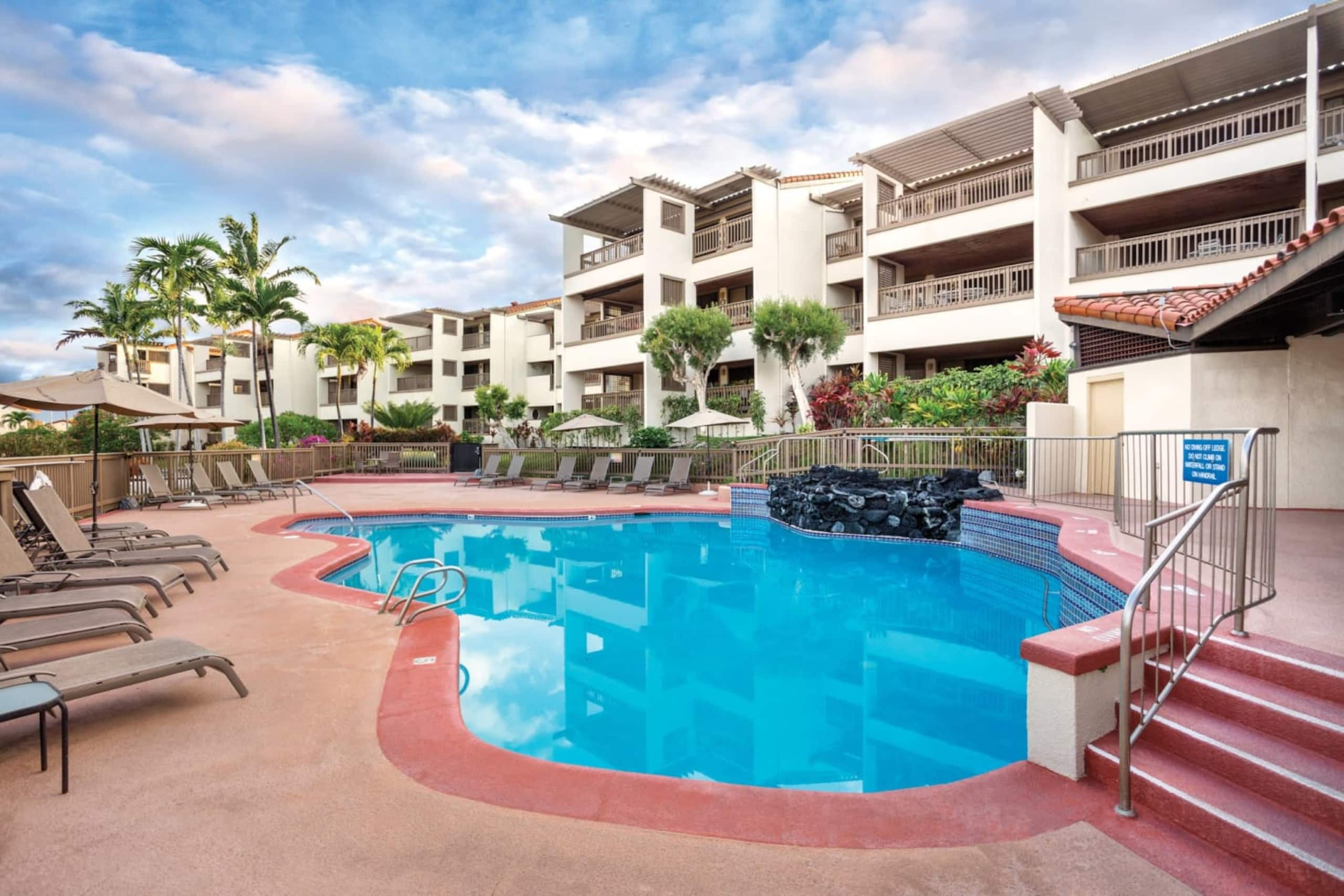 Condo in Kailua-Kona · ★5.0 · 2 bedrooms · 4 beds · 1 private bath - Image 20