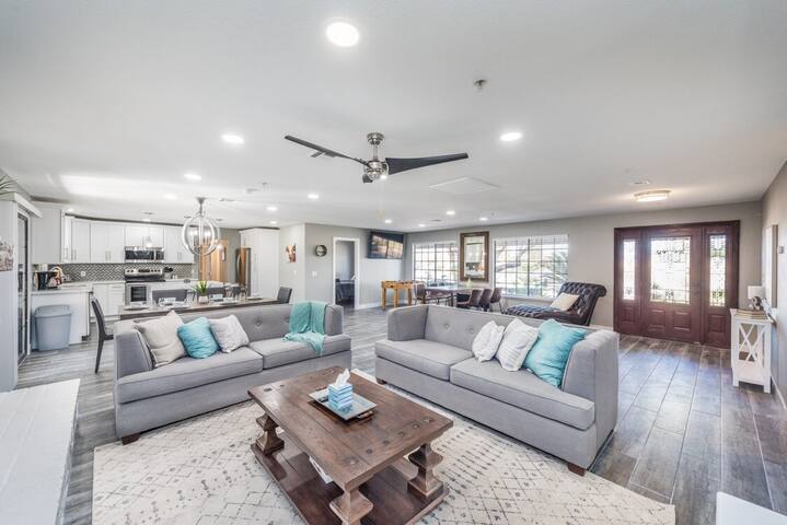 777Rentals – 7BR/5BA – Serenity 2 LCE gallery image 2