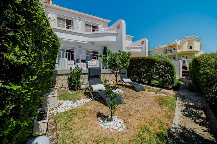 V3 Olhos D'água, Com Piscina, Ac, Wifi, 800m Praia - Algarve