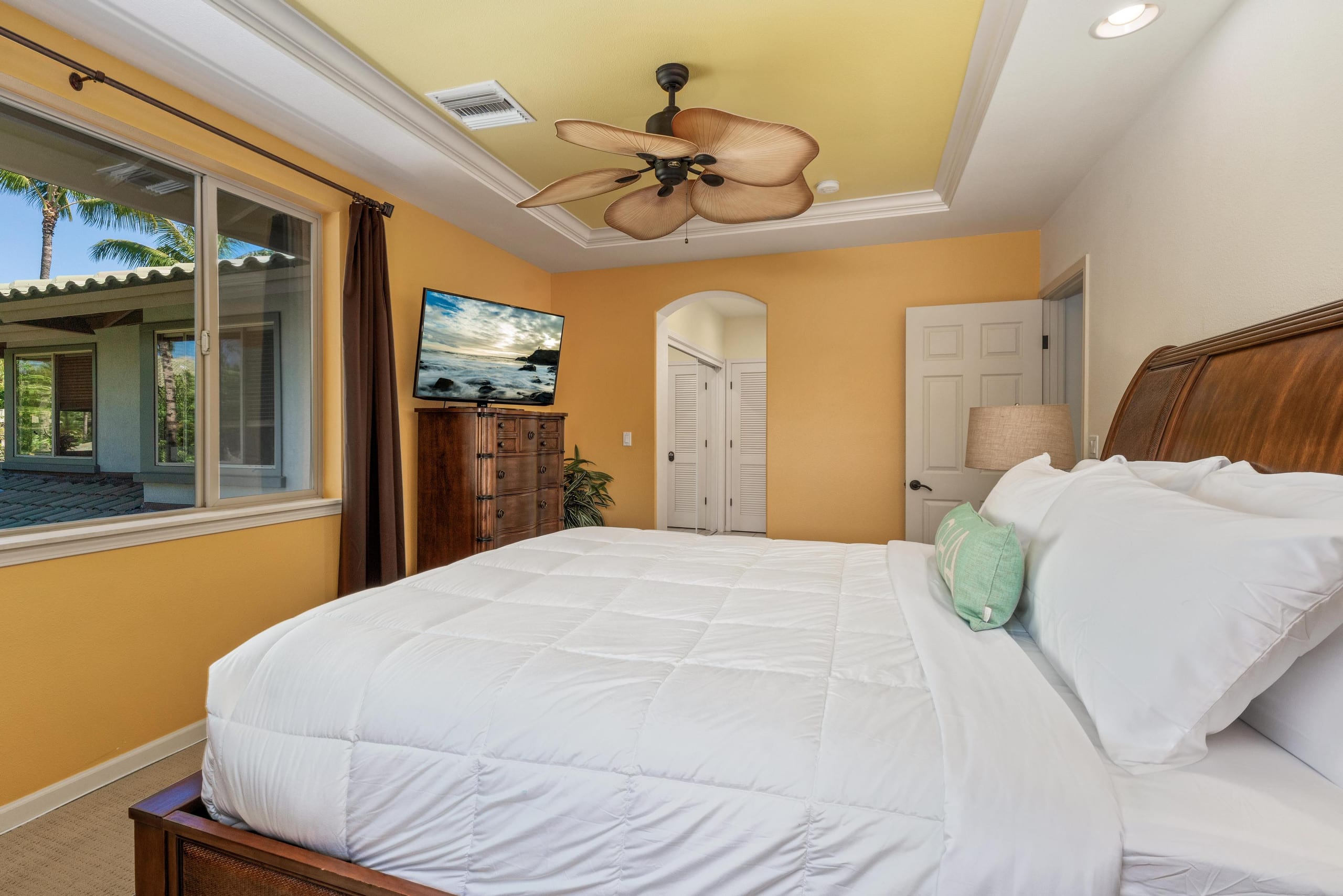 Townhouse in Waimea · ★4.88 · 2 bedrooms · 2 beds · 2 baths - Image 3
