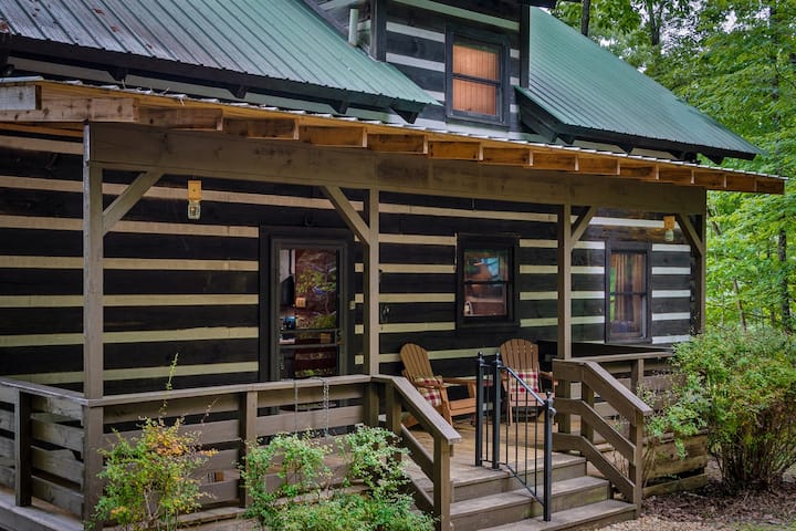 Cabin in Mentone · ★4.95 · 3 bedrooms · 4 beds · 2 baths