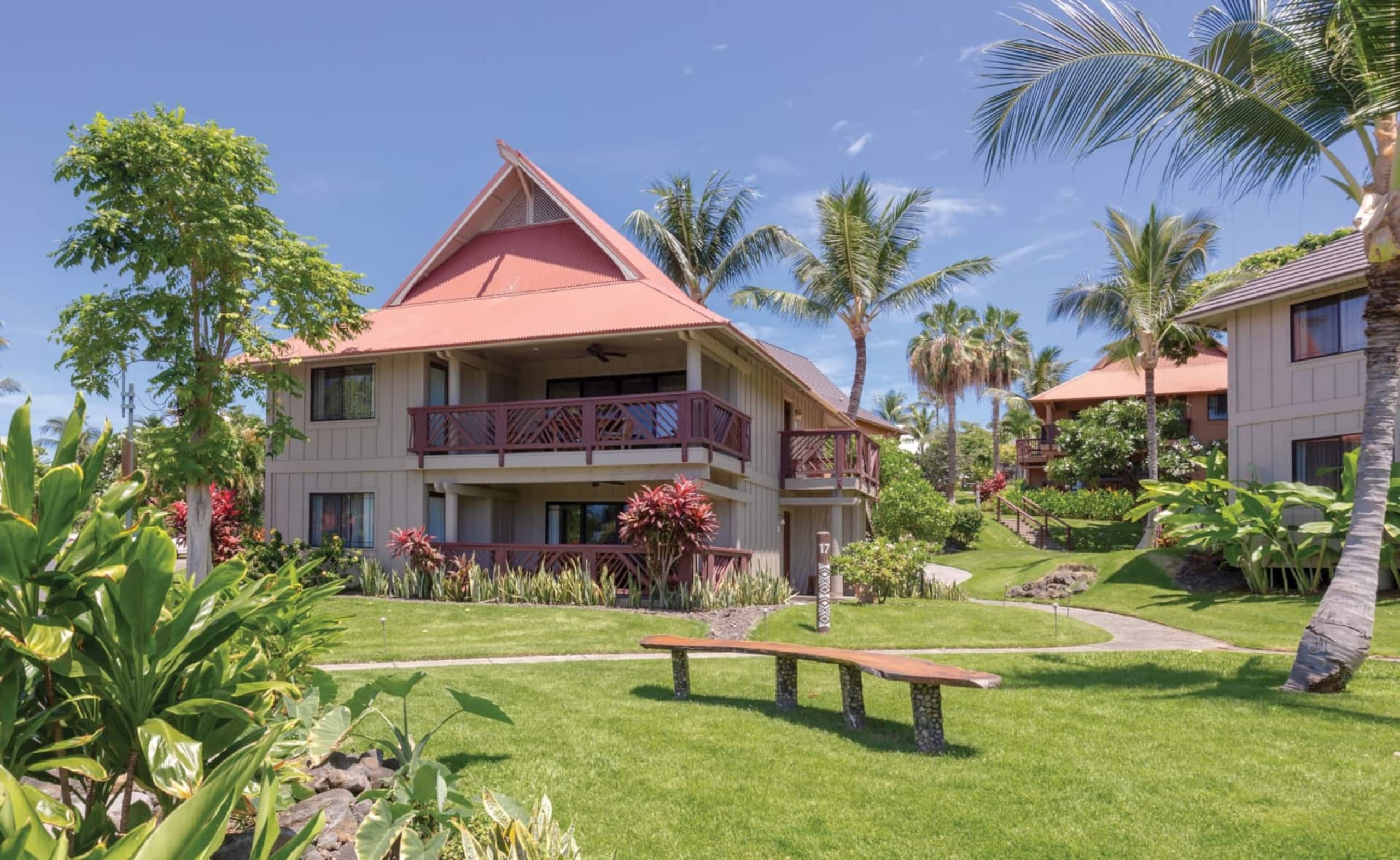 Condo in Kailua-Kona · ★5.0 · 2 bedrooms · 3 beds · 2 private baths - Image 11