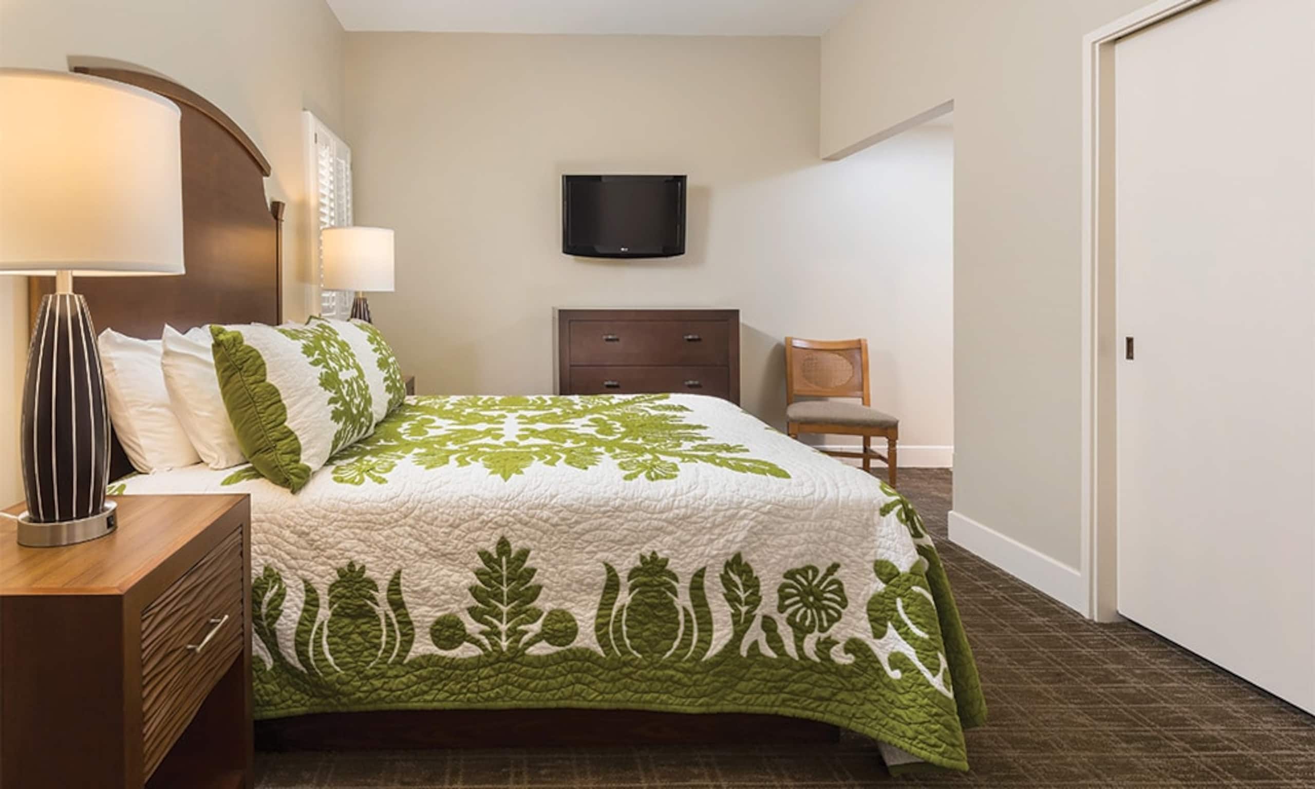 Condo in Kailua-Kona · ★4.89 · 2 bedrooms · 3 beds · 2 private baths - Image 34