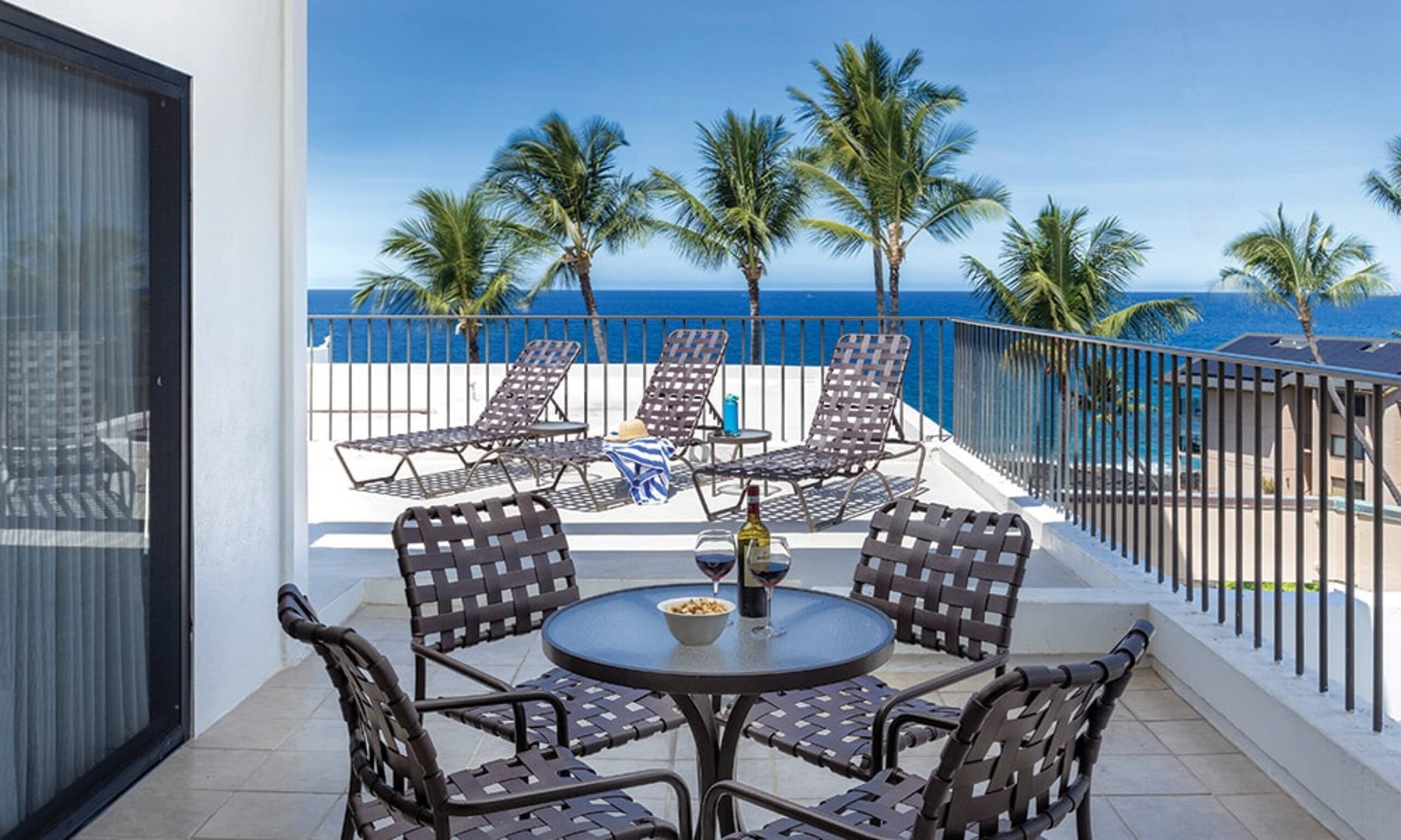 Condo in Kailua-Kona · ★4.6 · 2 bedrooms · 3 beds · 2 private baths - Image 36