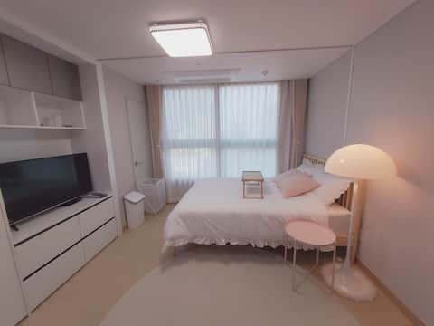 구리시내에 위치한 신축 오픈 숙소의